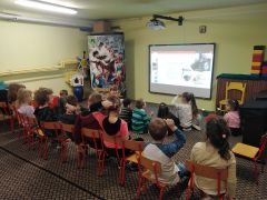 ilustracja do wpisu 
Jak zwierzęta przygotowują się do zimy?