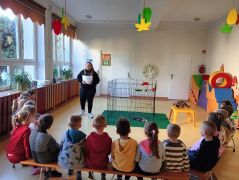 ilustracja do wpisu 
Zajęcia edukacyjne z Teju i kameleonem