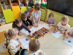 ilustracja do wpisu 
Rakieta - praca z darami Froebla